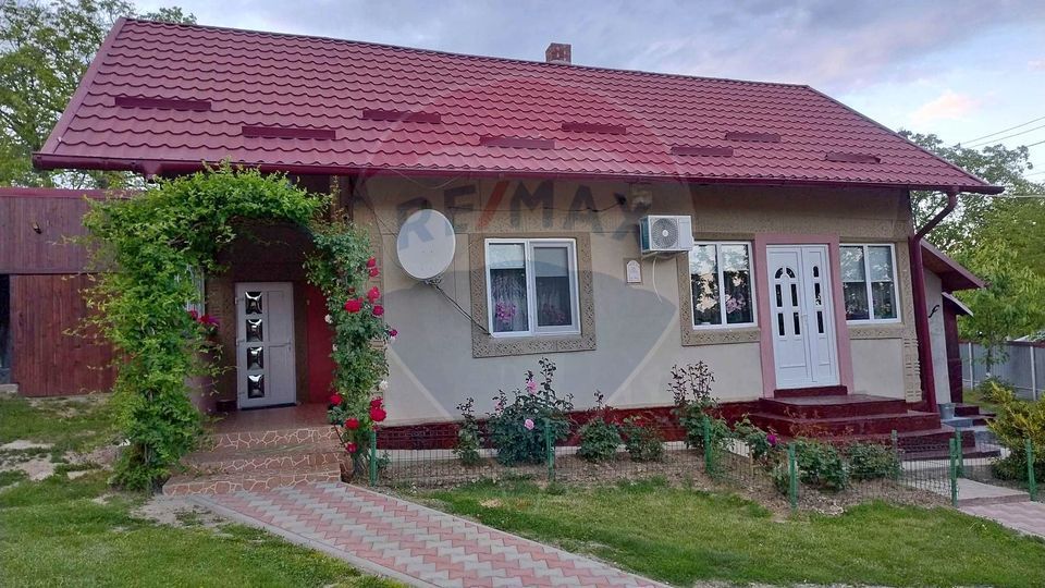 Casă / Vilă cu 2 camere de vânzare