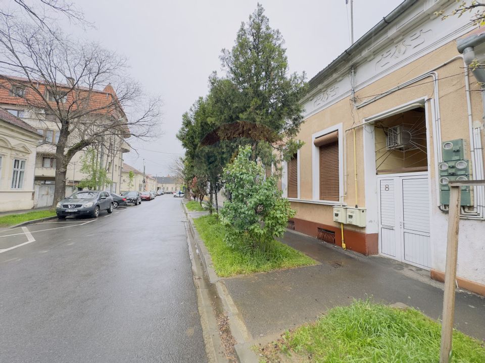 Apartament 2 camere / Pivnita de 25mp/ Zona Ultracentrala