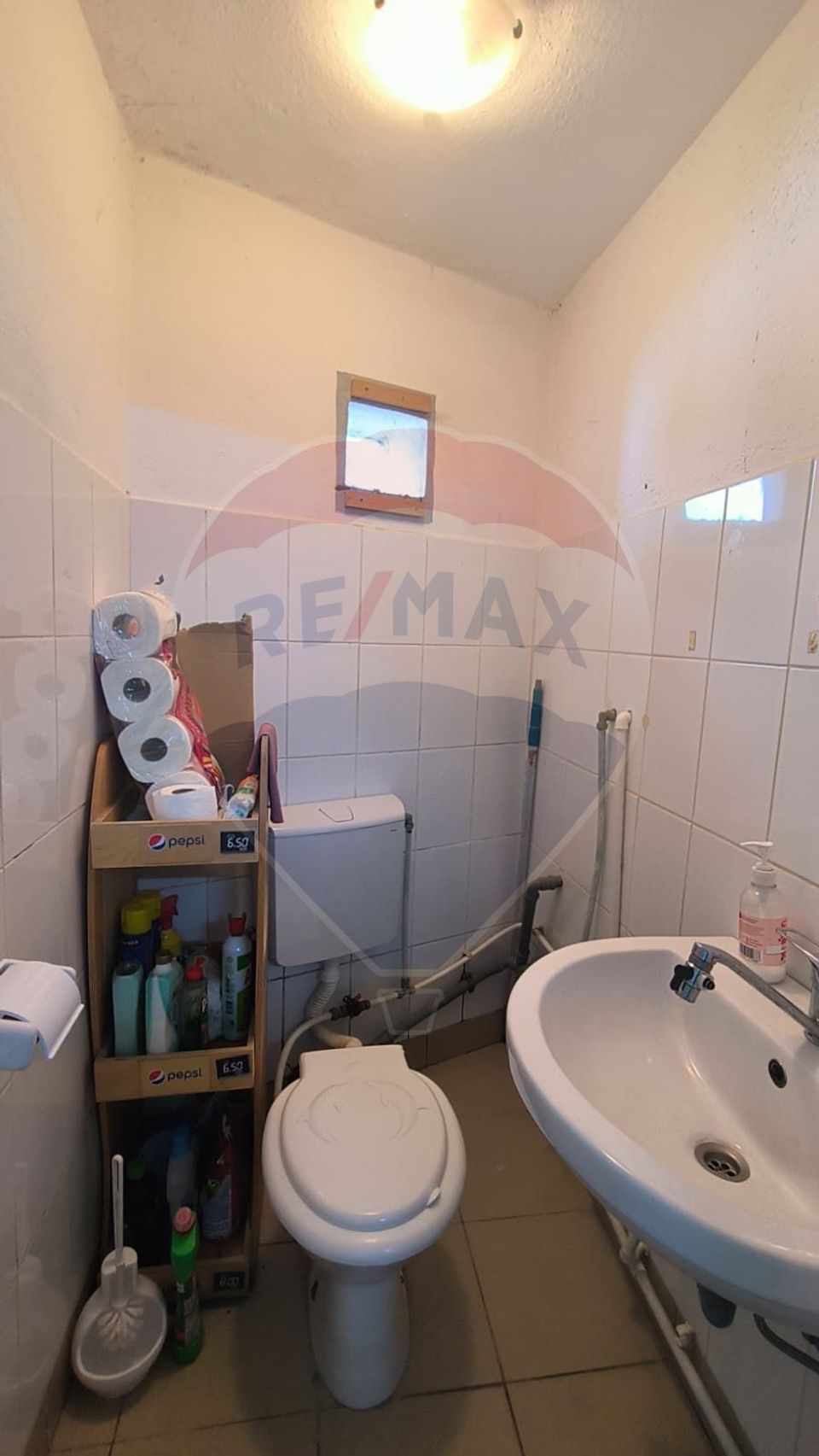 70sq.m Commercial Space for rent, Vest area