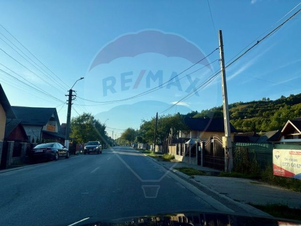 Casă / Vilă cu 5 camere de vânzare