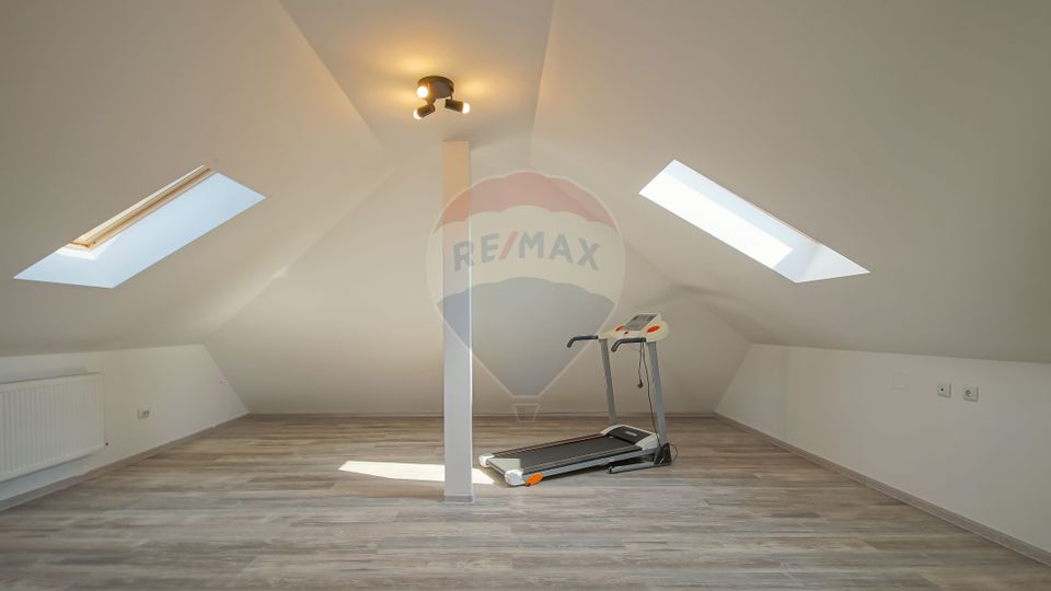 Refugiul tău de lângă Brașov – Casă P+M în cartierul Izvor, Tralungeni