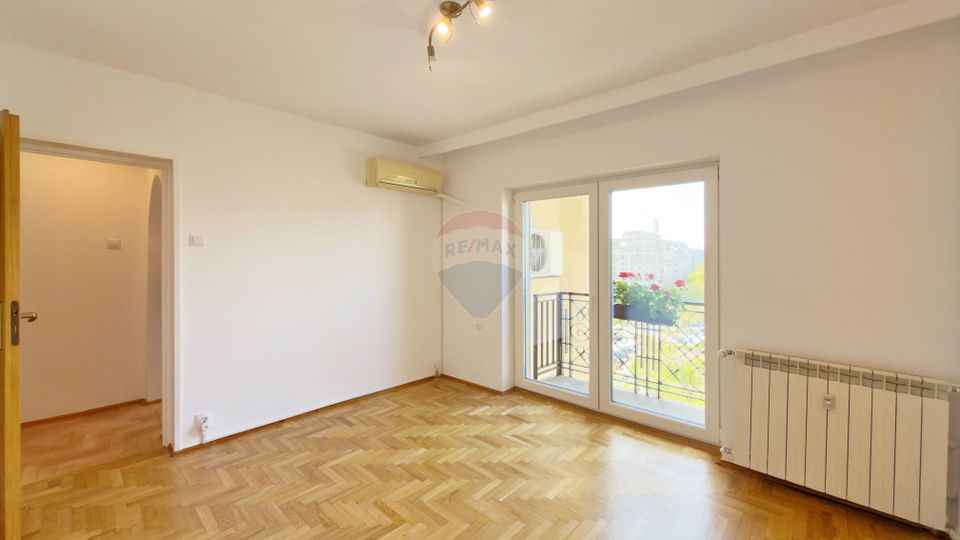 4 Camere Piata Alba Iulia 102 mp vedere Bd. Unirii si Casa Poporului