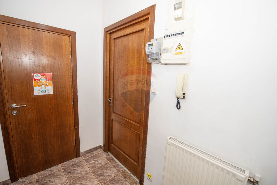 Vila interbelica cu 6 camere de vanzare, 99 mpu, Parc Cismigiu
