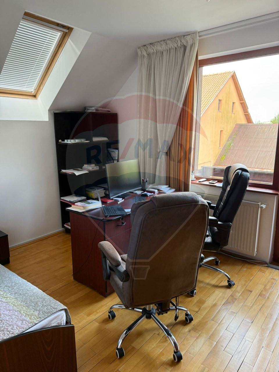 6 room House / Villa for rent, Valea Borcutului area