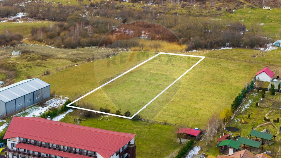 Land 4,138sqm Zarnesti / Soseaua Branului