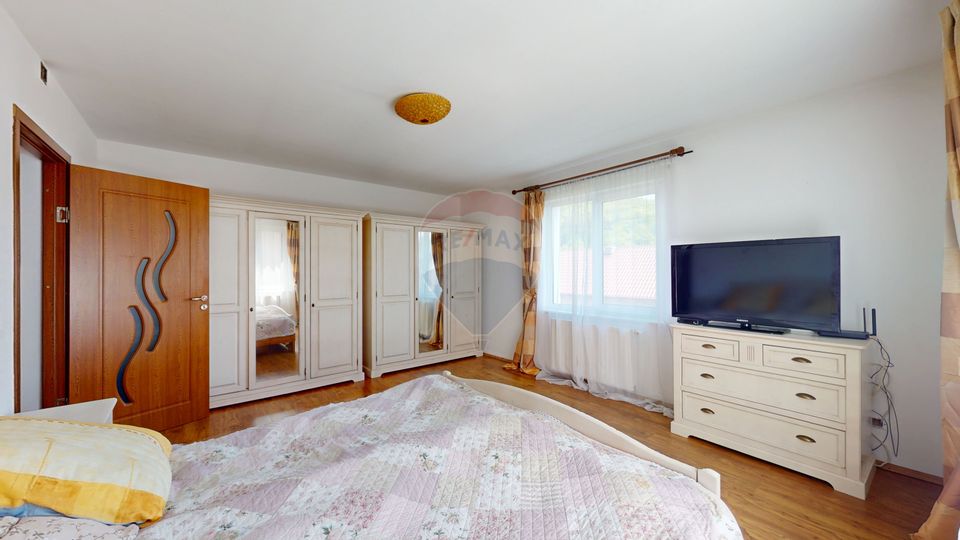 Comision 0 | Vila cu 7 camere | 1734 mp teren | Colonia 1 Mai | Vulcan