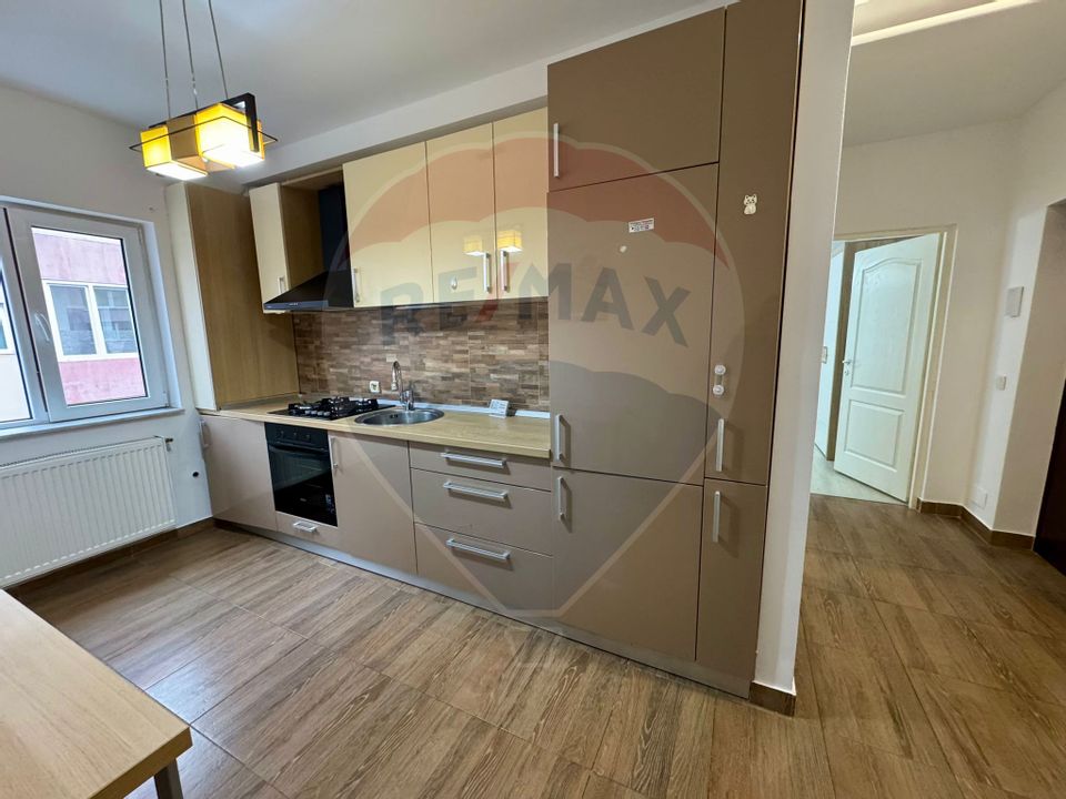 Apartament cu 2 camere de vânzare, loc de parcare,Florești, Comision 0