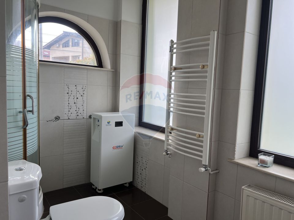 Casă / Vilă cu 5 camere de închiriat în zona Pipera