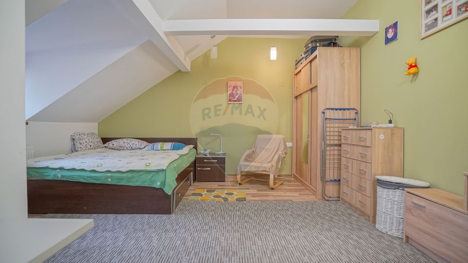 Casa multifunctionala, locuinta si destinatie comerciala Scriitorilor