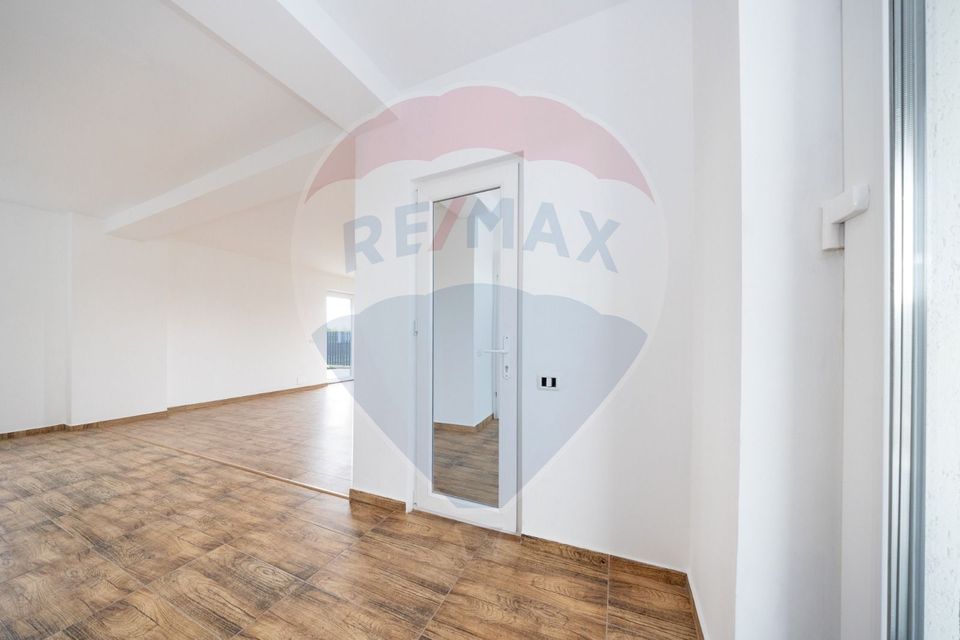 Vila moderna cu 4 camere,  P+E - teren 501 mp