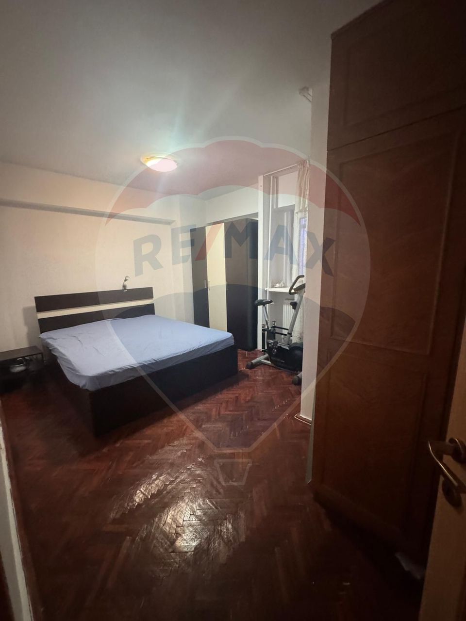 3 camere de închiriat ultracentral, etaj 4/7 cu lift , 480 euro