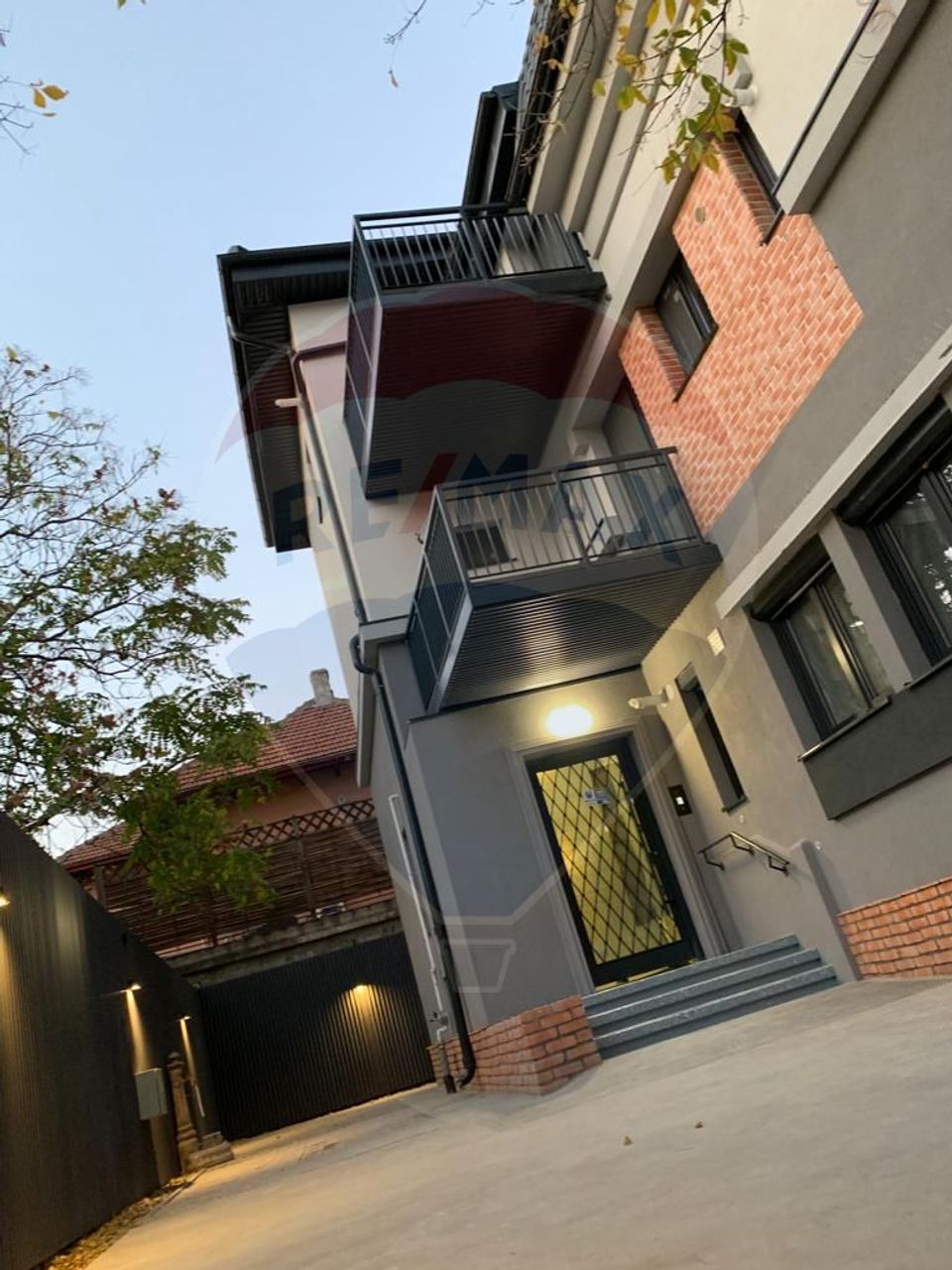 Apartament spectaculos 4 camere | Vilă | Zona P-ta Alba Iulia–Dristor