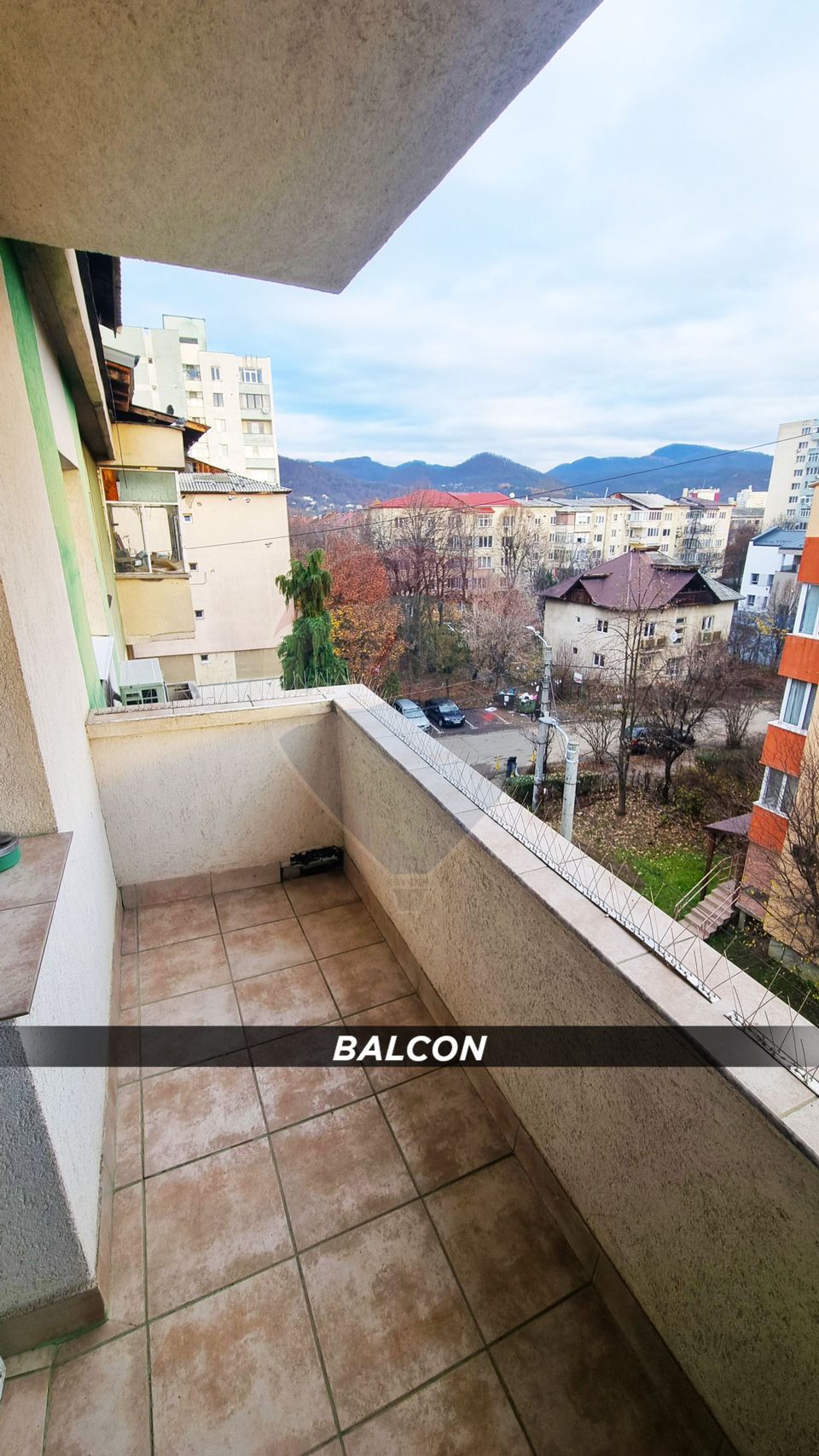 Strada Moldovei, Apartament cu 3 camere plus boxa de vanzare