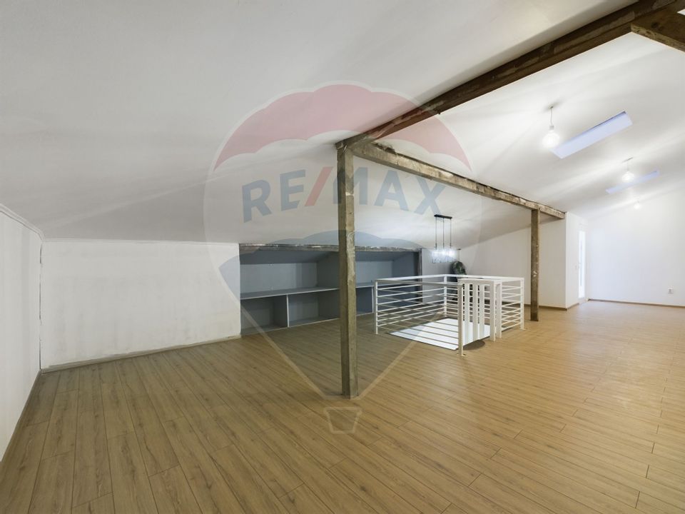 4 room House / Villa for sale, Eroii Revolutiei area