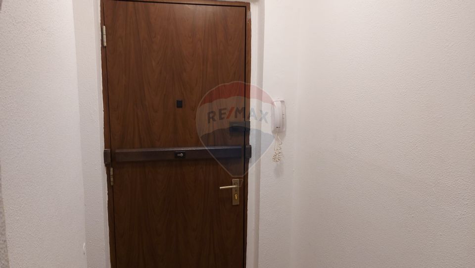 Închiriere apartament 3 camere – Bulevardul Unirii