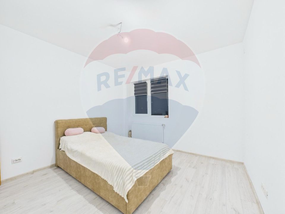 Apartament 2 camere de vanzare+loc de parcare Militari Shopping Center