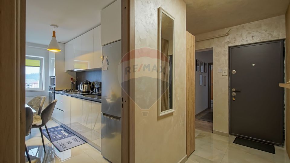 Apartament cu 3 camere de vânzare, Florilor Râșnov