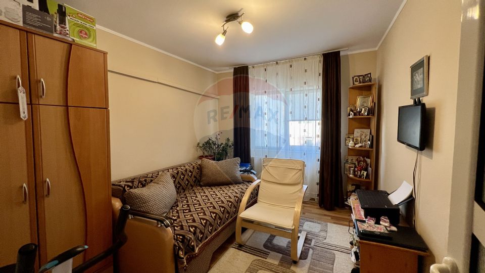 3 room Apartment for sale, Calarasi 4 area