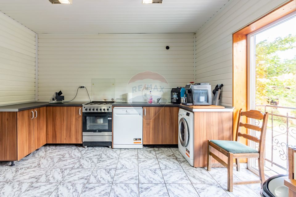 Pensiune/Casa de vânzare în Sinaia – 450 mp, lângă Castelul Peleș