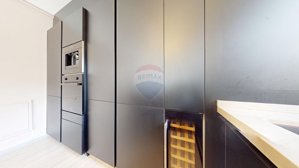 2 room Apartment for rent, Tractorul area