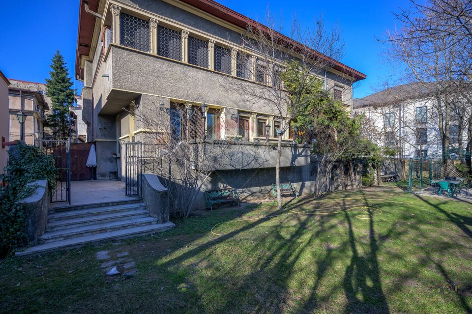 Vila cu arhitectura florentina | Proprietate rara in zona Dorobanti