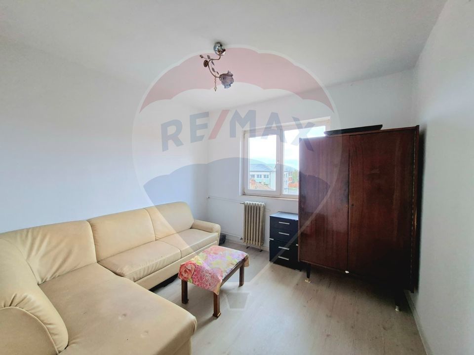 Apartament 3 camere, 96 mp, central, Sebiș – exclusiv RE/MAX