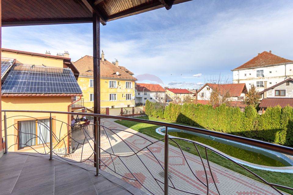 5 room House / Villa for sale