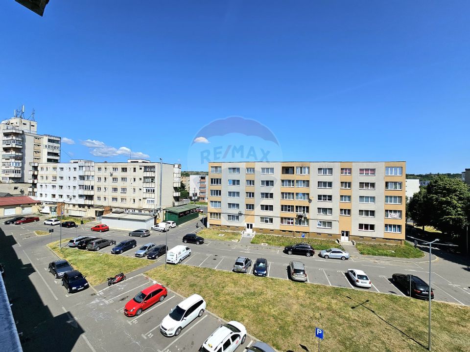 Apartament cu 3 camere de vânzare în Turda lângă Calea Victoriei