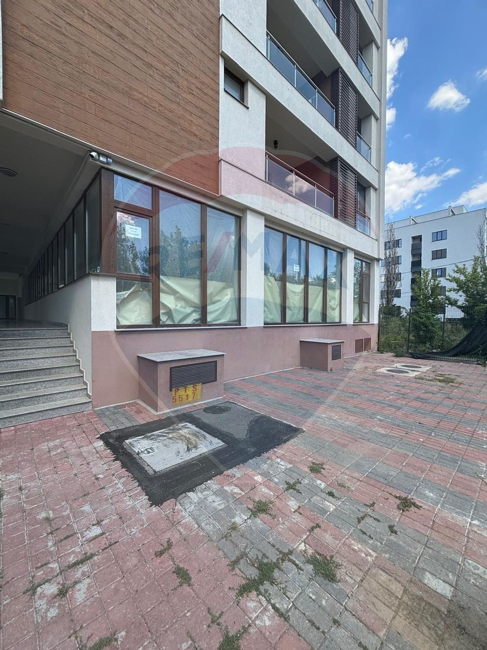 Spațiu comercial stradal  de 206mp de închiriat în zona Sisesti