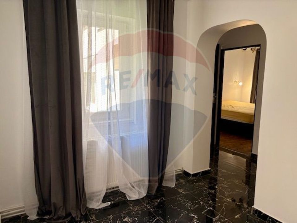 3 room Apartment for sale, Est area