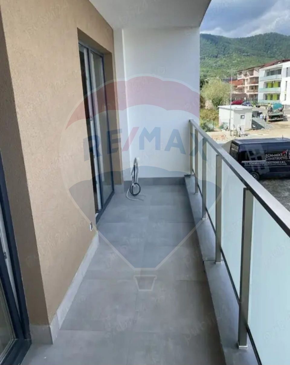 Apartament nou de vânzare , Strada Daliei– 3 camere, Et. 1