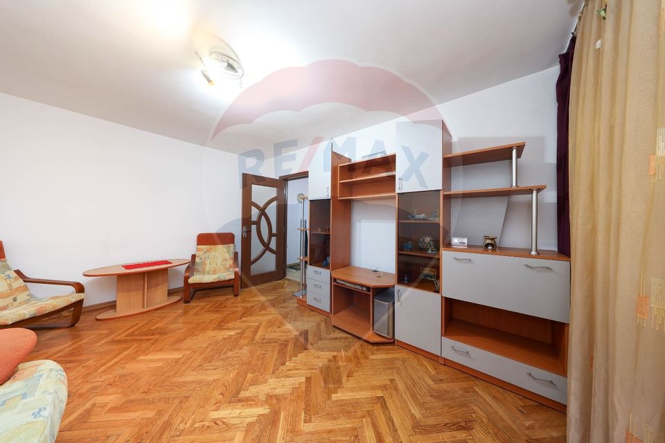 Apartament cu 2 camere de vânzare - Brașov, Str. Zizinului