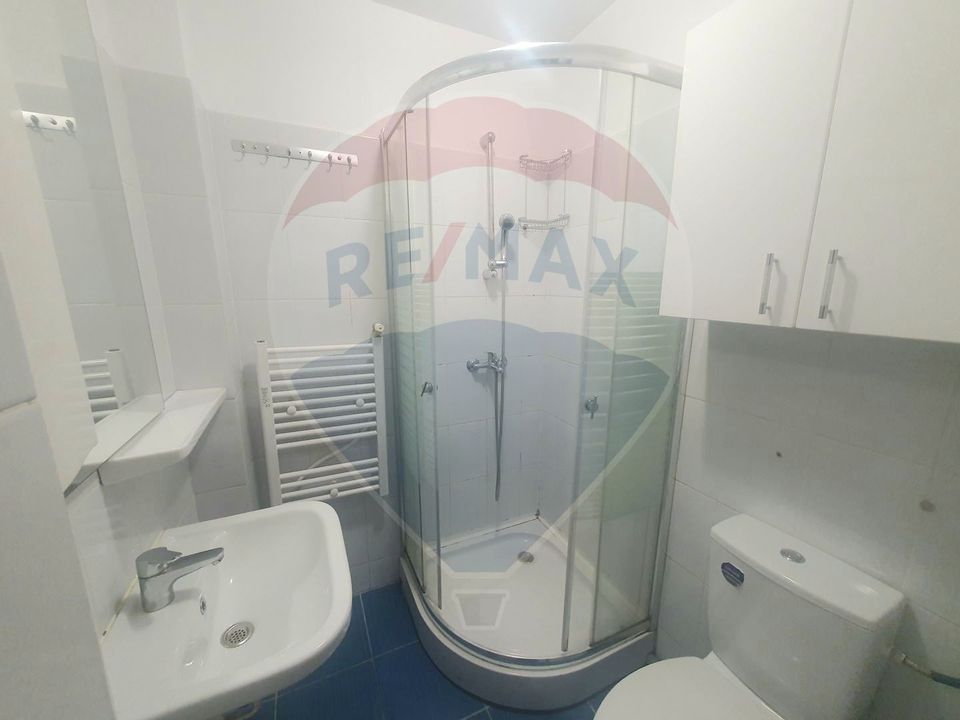 Apartament de inchiriat 4 cam în zona Stefan cel Mare
