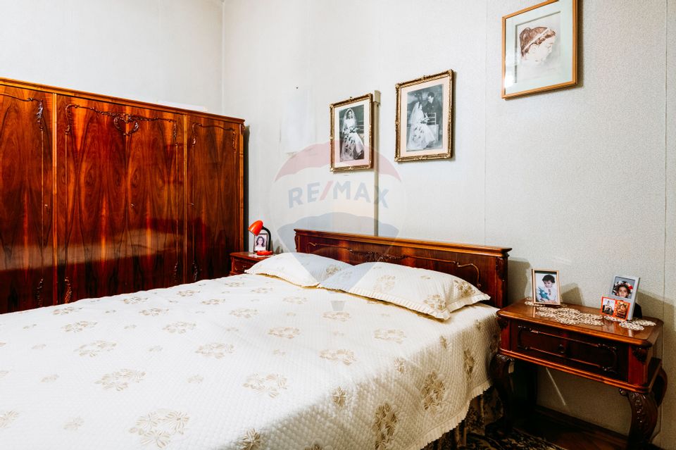 Apartament spațios cu grădină proprie într-o vilă interbelică renovată