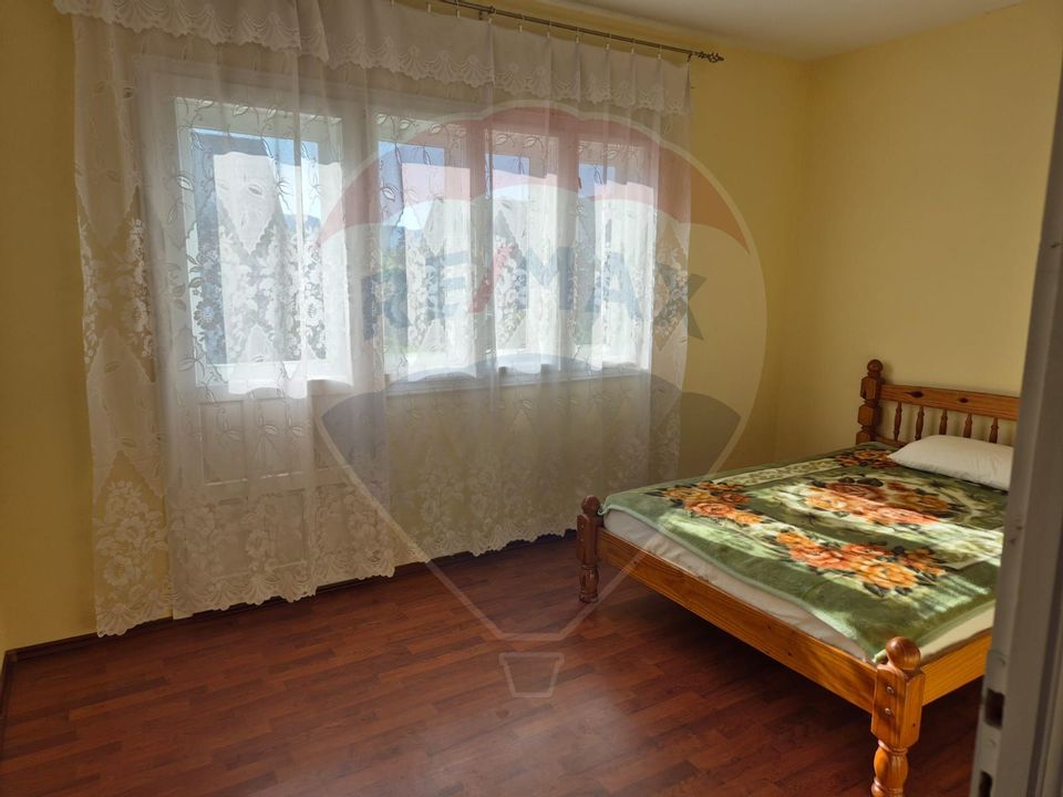 Casă / Vilă cu 6 camere de vânzare