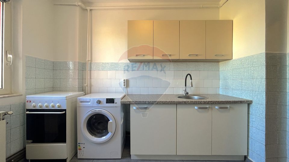Apartament cu 2 camere de închiriat în zona Judetean