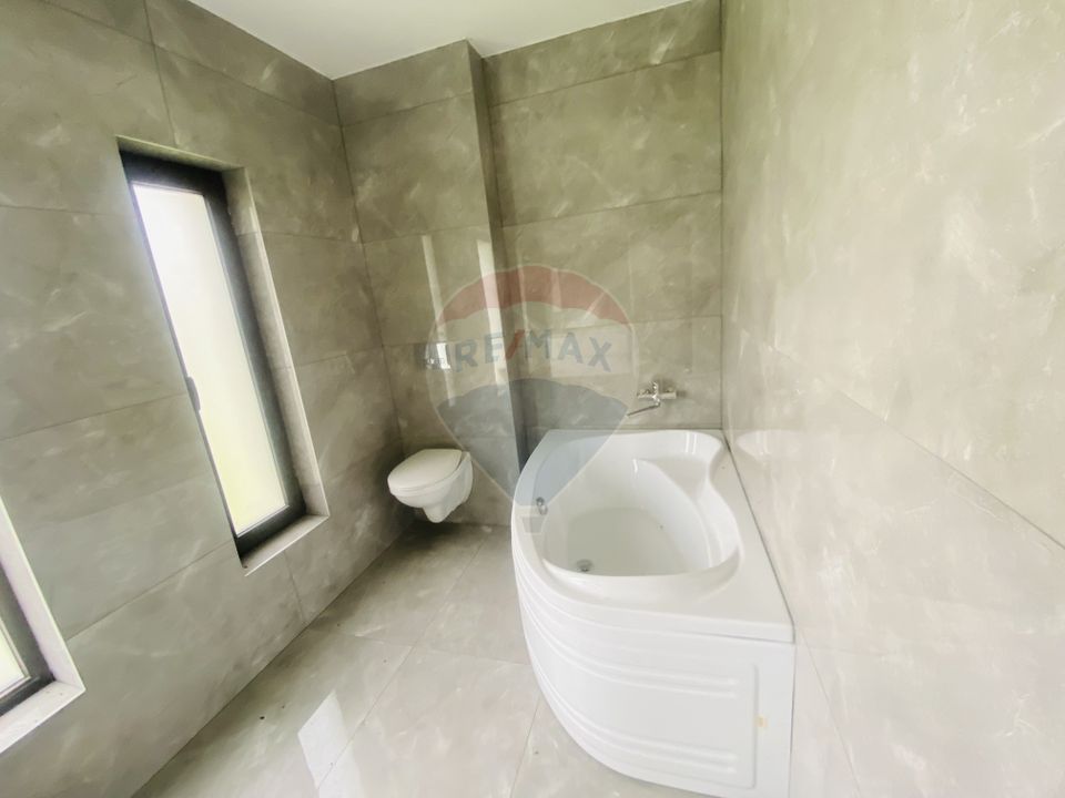 4 room House / Villa for sale