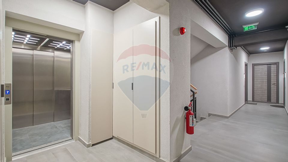 2 room Apartment for rent, Tractorul area