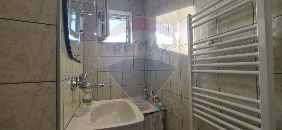 Apartament cu 3 camere de vânzare în Mănăștur