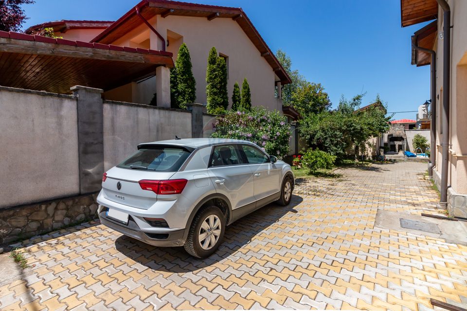 House / Villa for sale in Corbeanca, Blue Lagoon, near the lake