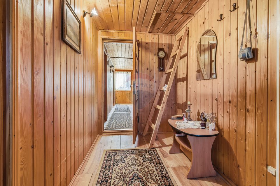 Casă / Vilă cu 4 camere de vânzare