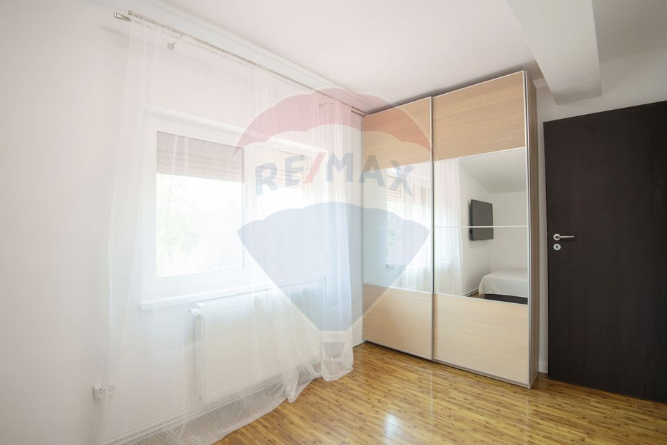 Casa de vanzare   |   4 camere   |  Domnesti