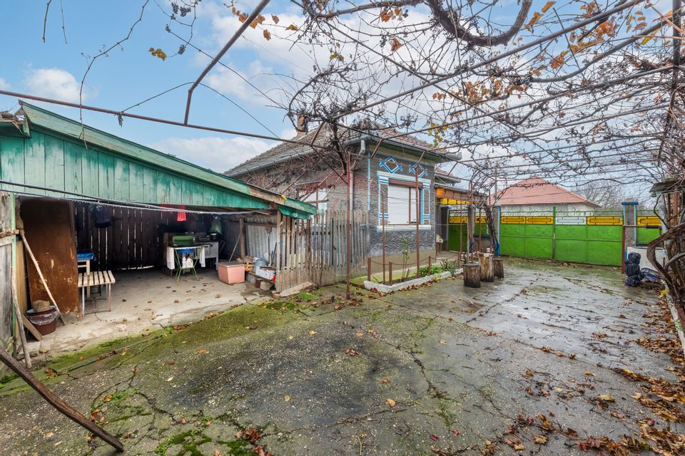 4 room House / Villa for sale