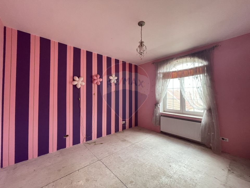 Spacious American-style house