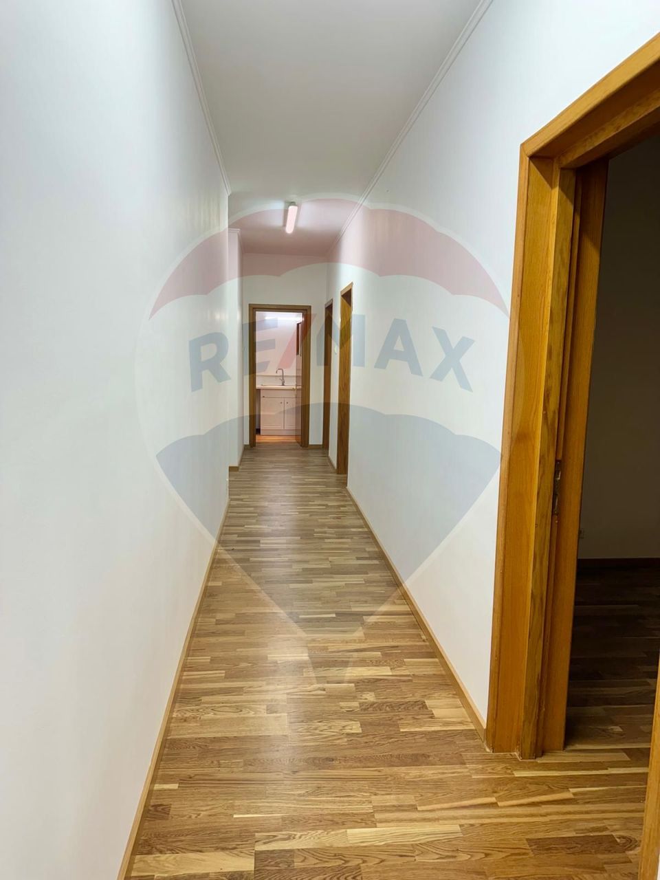 Spațiu de birouri de 400 mp de închiriat în zona Aviatorilor