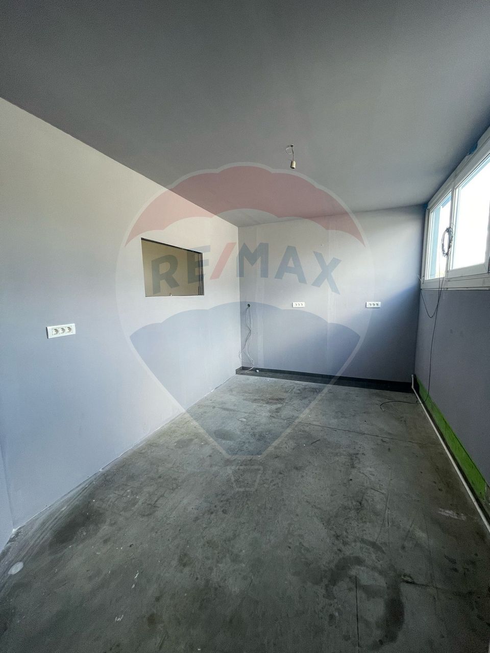 227sq.m Industrial Space for rent, UTA area