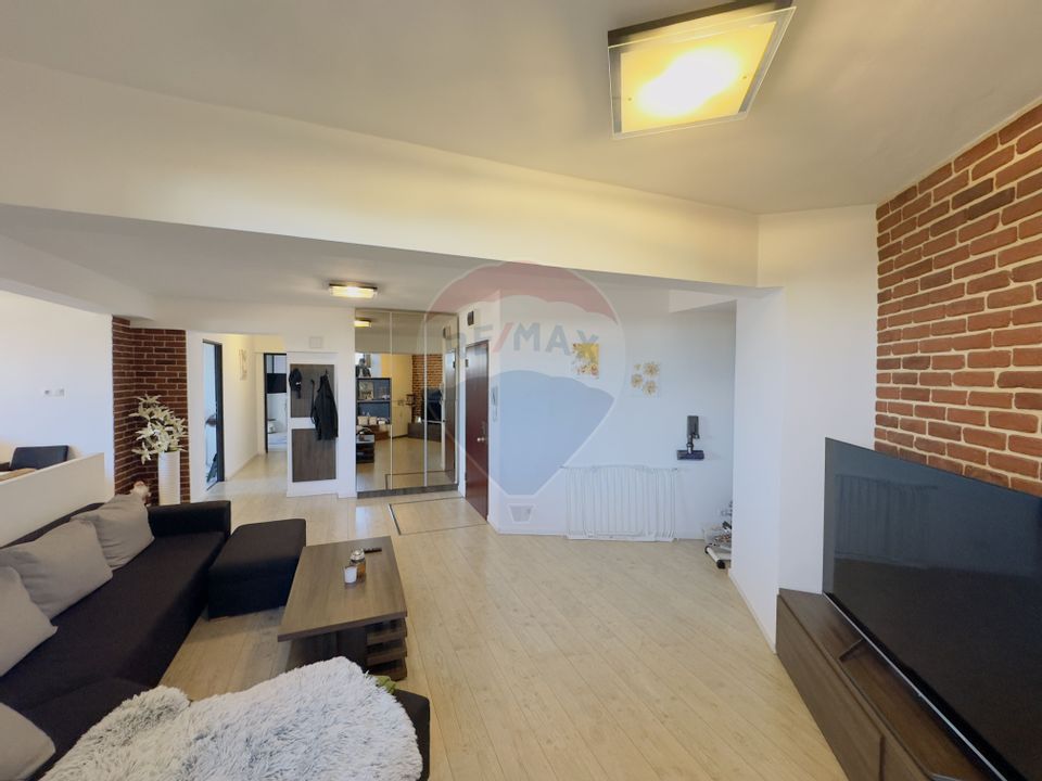 Apartament cu 3 camere + terasa inchisa (camera)  zona Decebal/Dacia