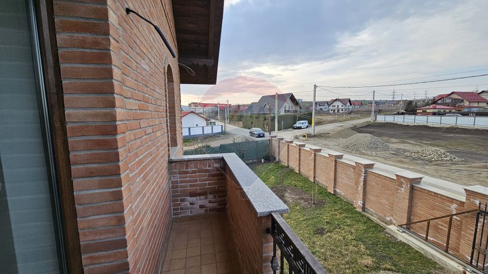 Casă / Vilă de lux, Scheia, Suceava