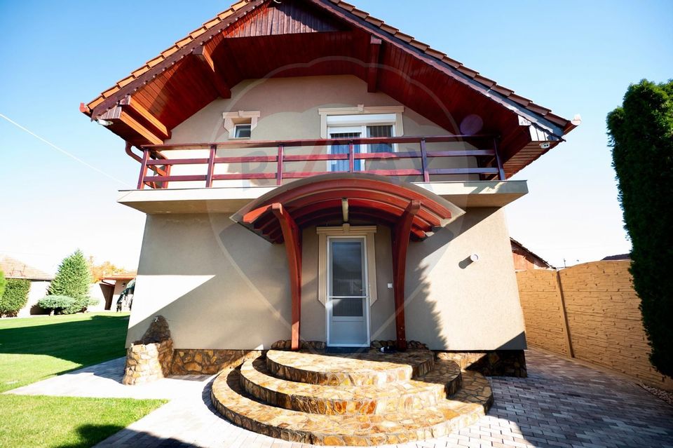 5 room House / Villa for sale