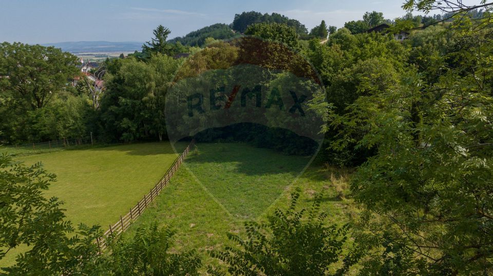 Land 1,566sqm Sacele / Strada 7 Izvoare